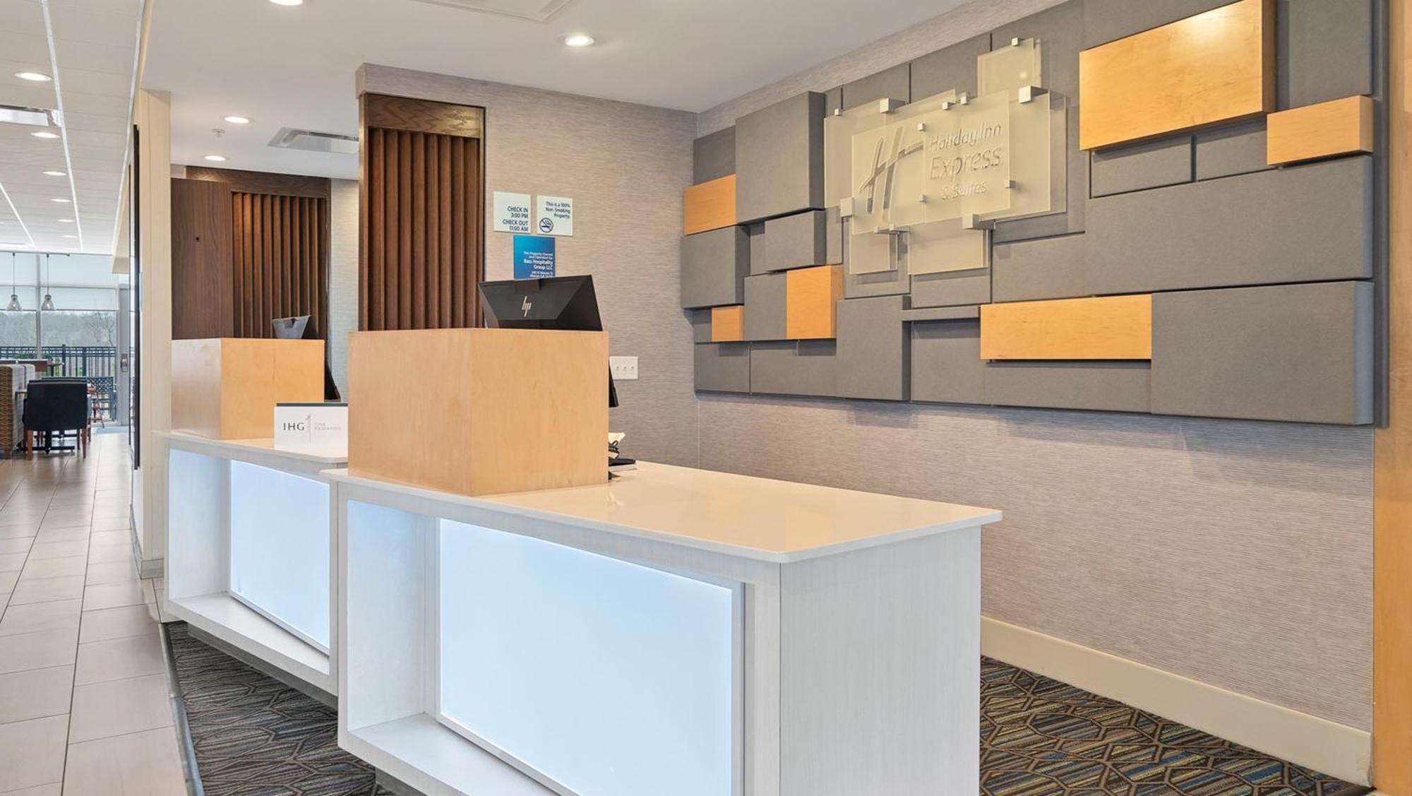 Holiday Inn Express & Suites Macon North By Ihg Exterior foto