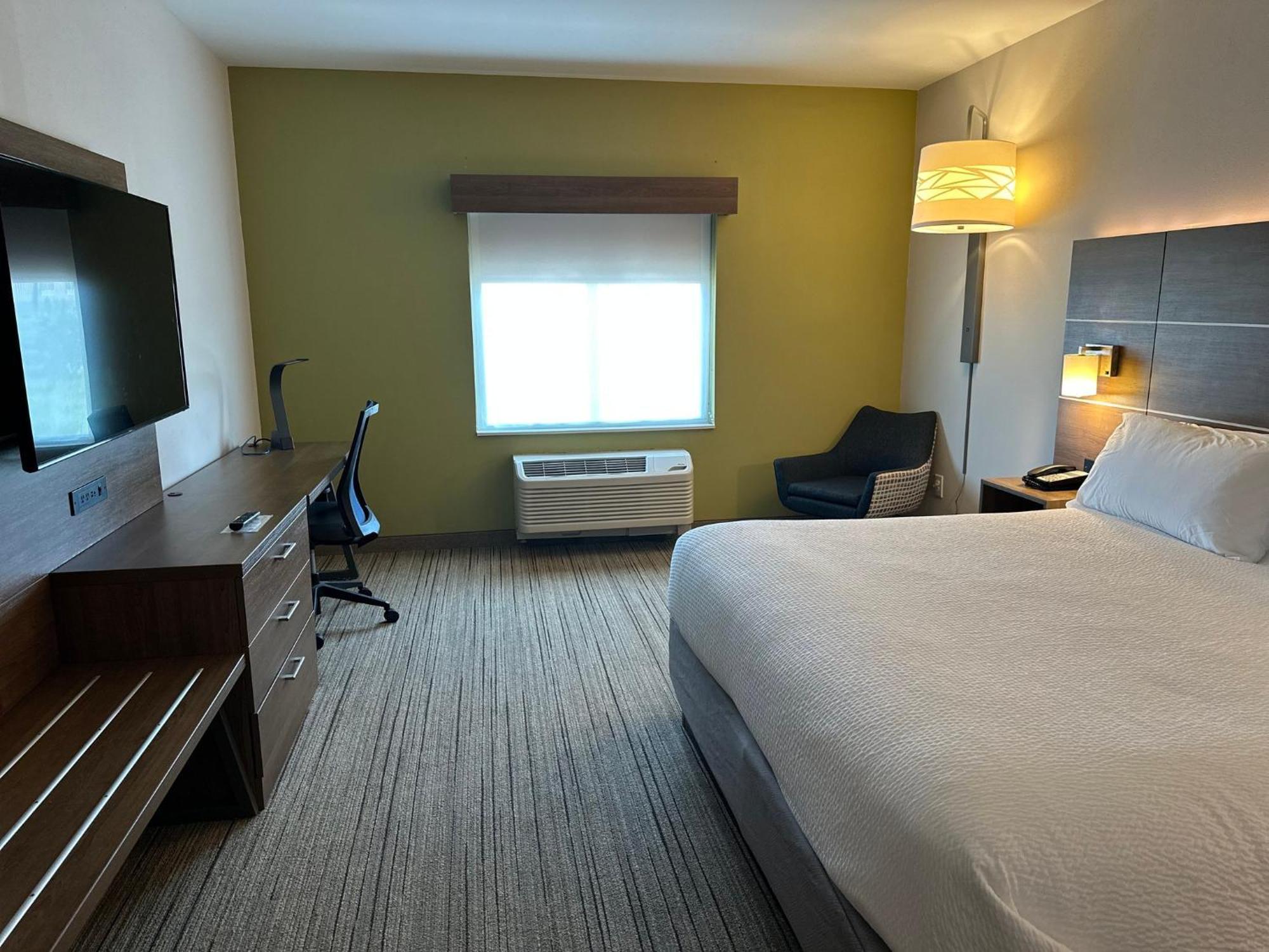 Holiday Inn Express & Suites Macon North By Ihg Exterior foto
